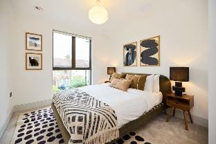 The South Wimbledon Place - Adorable 2BDR Flat with Balcony Apartment in London