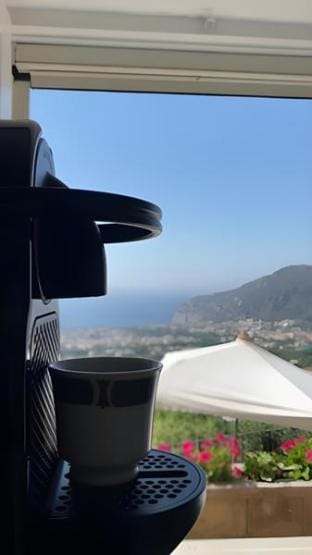 Collywood -Charming location between Positano and Sorrento Apartment in Piano di Sorrento