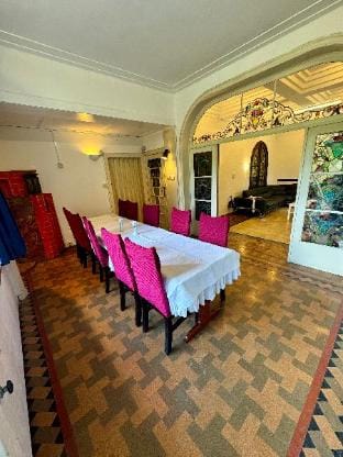la dewez a loverval Villa in Charleroi