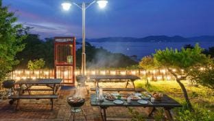 Yeosu falling in blue ocean view pension Bed and Breakfast in South Korea