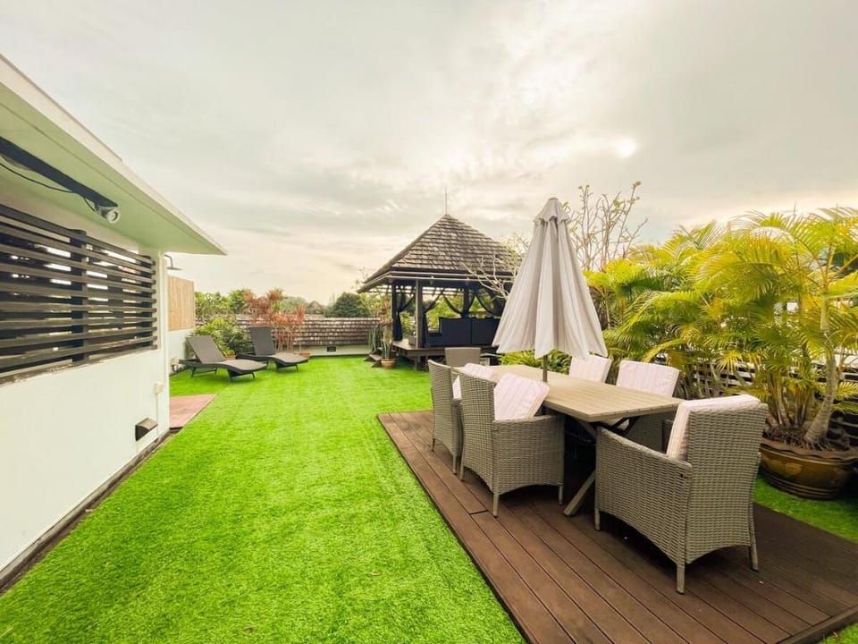 Bangtao Beach Gardens Penthouse Apartment in Choeng Thale