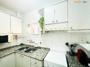 Seaside Serenity Suite - Salou Apartment in Salou