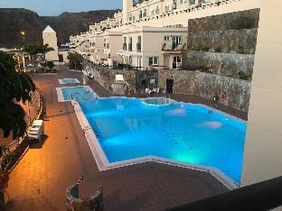 Comfortable modern house , and access to swimming pool. Apartment in Puerto Rico de Gran Canaria