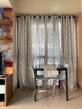 Affordable Studio Type Condominium @ Eastwood City Vacation rental in Pasig