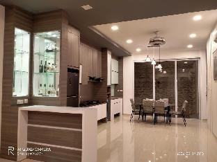 Nagoya Houses Vacation rental in Riau Islands, Indonesia