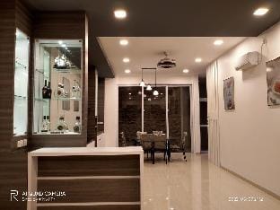 Nagoya Houses Vacation rental in Riau Islands, Indonesia