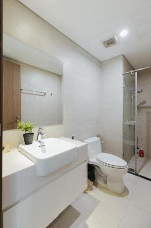 Vinhomes Skylake - Ember Housing Apartment in Laos