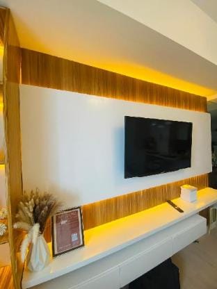 Azure North:Cozy Studio w/ Mt. Arayat View Balcony Apartment in Calabarzon