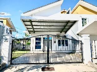 Fary Inn (Muslim Only) Vacation rental in Malaysia