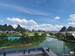 水舍观景浴缸房 Villa in China