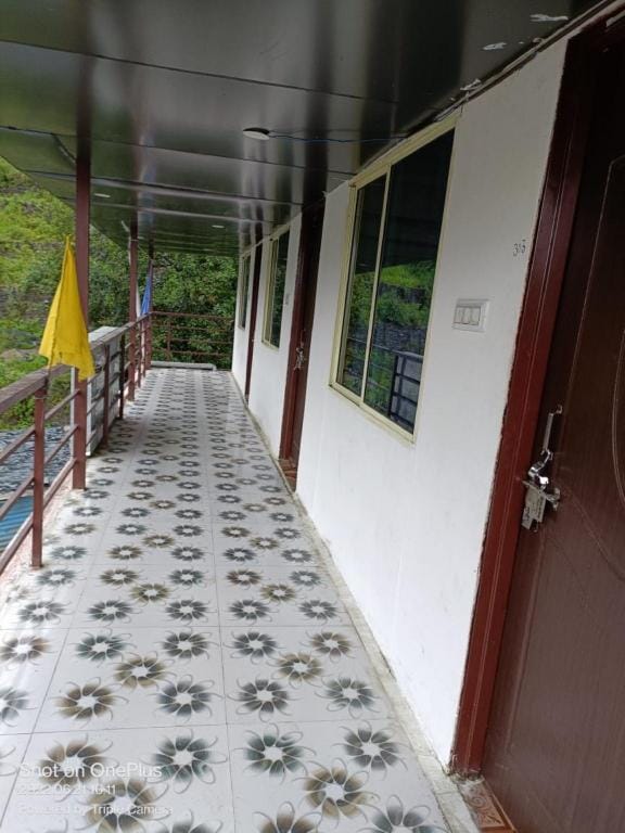 Goroomgo Kanhiya Tourist Guest House Kedarnath Hotel in Uttarakhand