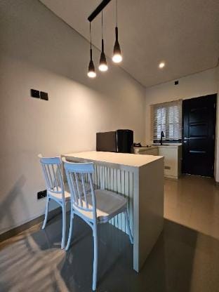 A brand new Casandi Townhouse, Uluwatu Bali Vacation rental in Kuta Selatan