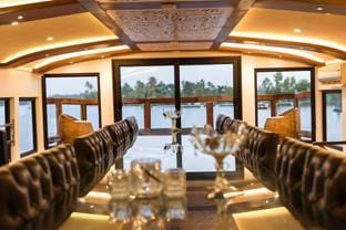 5 Bedroom A/c Private Houseboat With All Meals Vacation rental in Alappuzha