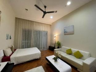 Straits Quay Marina Suites 3E (1BR2B) @AuroraHomes Vacation rental in Penang