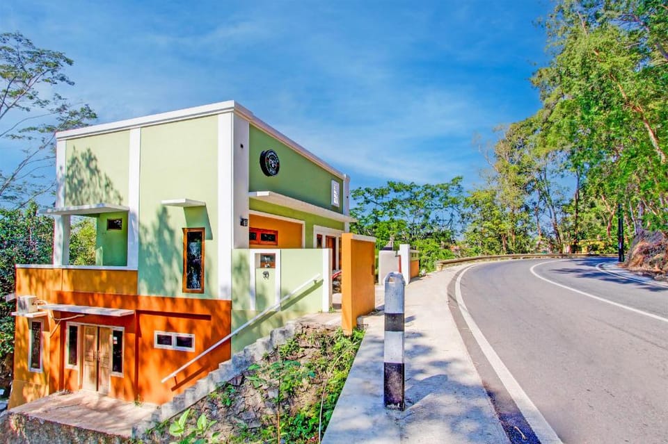 Hotel O Penginapan Viki Syariah Hotel in Special Region of Yogyakarta