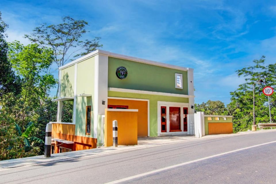 Hotel O Penginapan Viki Syariah Hotel in Special Region of Yogyakarta