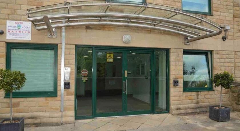 2 bedrooms, 2 bathrooms Stunning Penthouse view Apartment in Bradford