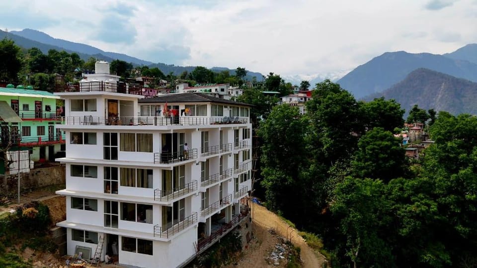 R. Narayan Pleasant Inn hotel Hotel in Uttarakhand