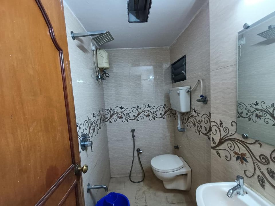 Hotel Platinum Residency Colaba Hotel in Mumbai