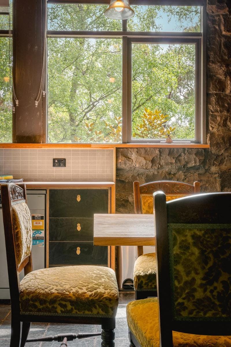 Sunshine Forest Garden Villa in Melbourne