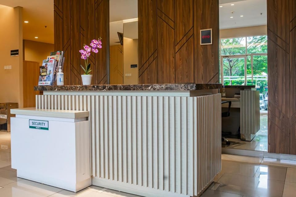 OYO 94080 Apartemen Podomoro Golf View Palito Hotel in West Java