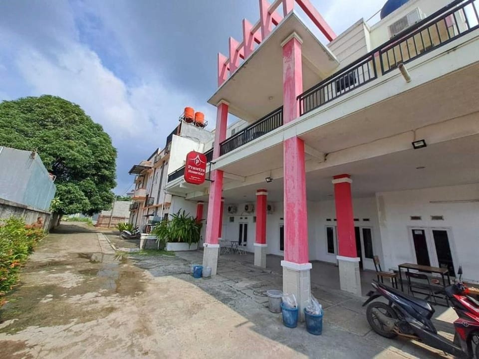 Hotel O Rajabasa Near Universitas Lampung Formerly Hotel Prasetya Hotel in Indonesia