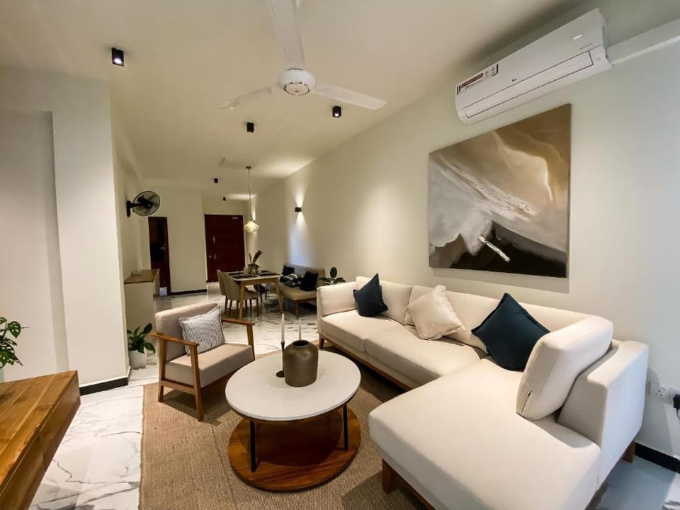 Marine Breeze Residencies Hotel in Colombo