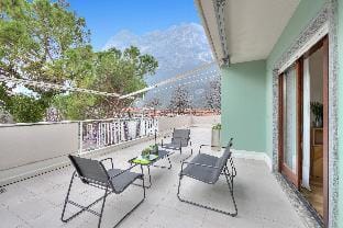 Balcone Sui Tigli Few Min From The Lake Apartment in Riva del Garda