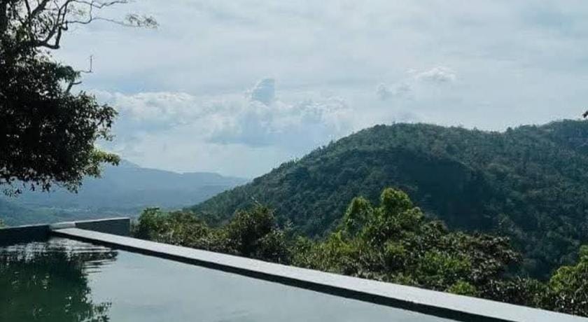 Bathle Eco Resort Hotel in Central Province