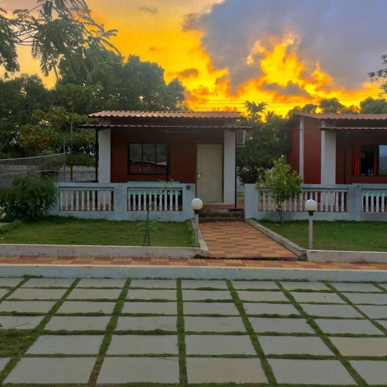 Deshpande Farms Agro Karjat Farm Stay in Maharashtra