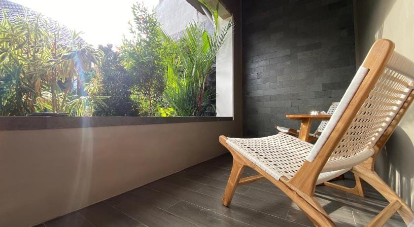 Simplicity by Snooze Hotel in East Java