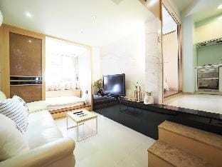 Heart of Taipei｜1min MRT｜Near 101 & Night Markets Apartment in Taipei City