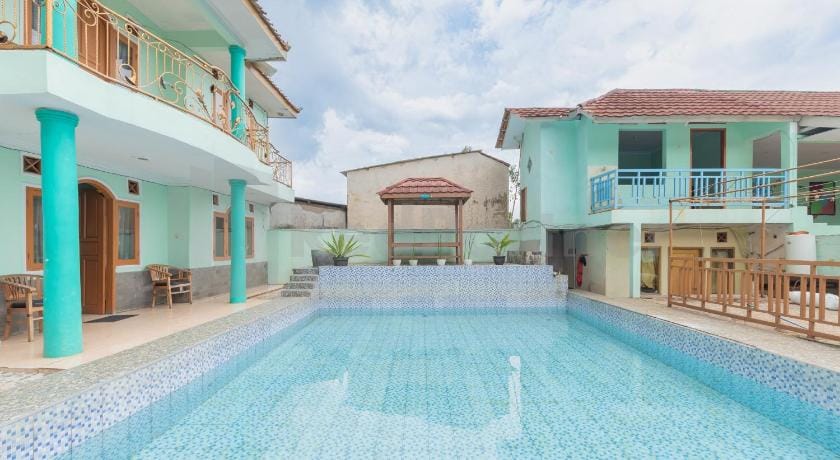 OYO 3879 Villa Sari Intan Hotel in West Java