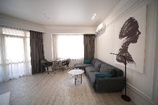 Suite in the heart of Yerevan by Sweet Home Apartment in Yerevan