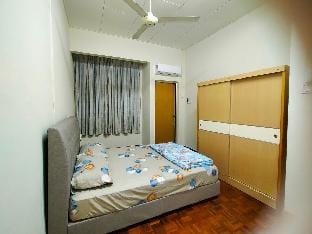 JB Homestay@ Johor Jaya/Toppen/IKEA/Austin Vacation rental in Johor Bahru