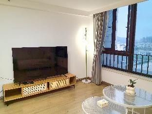 A Little Benxiang / Near Hengqin Port / 1112A duplex family 2-bedroom, 2-bed apartment can accommoda Apartment in Guangdong