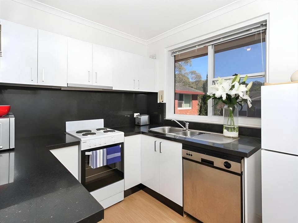 Seaside Serenity at Balmoral Beach: 2 Bedroom Apt Apartment in Sydney