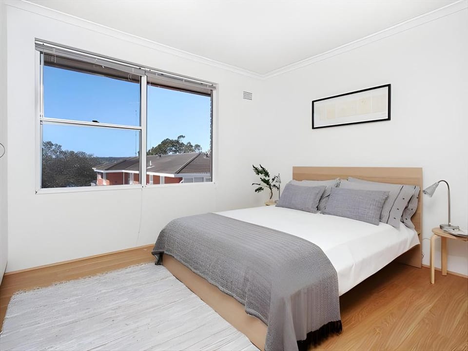 Seaside Serenity at Balmoral Beach: 2 Bedroom Apt Apartment in Sydney