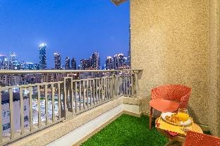 Cozy 2 BR - Burj Khalifa&Dubai Mall - pool,Gym,Sauna Apartment in Dubai