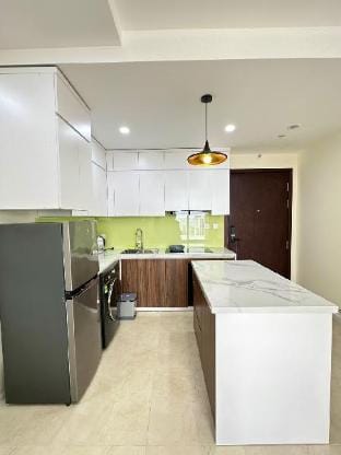 Lakeside /2Bedrooms/Vinhome D’capitale/HighRise Apartment in Laos