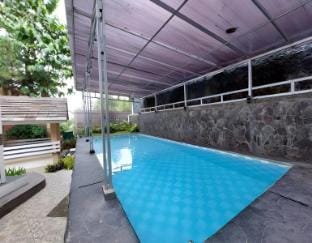 Villa Puncak at Kota Bunga - Dengan Kolam Renang Vacation rental in West Java