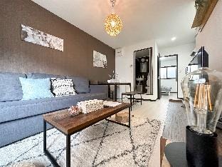 Osaka Hanazono Kita 4ppl Shin-Imamiya-6min USJ Vacation rental in Osaka