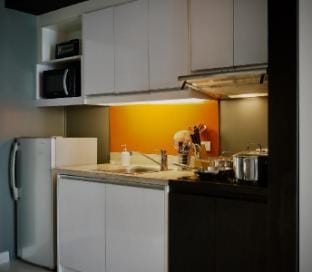 KL Tower - Spacious Studio Deluxe near Greenbelt Apartment in Pasay