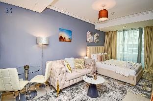 Modern Studio Apt - Metro, Beach mins away - CHR Apartment in Dubai