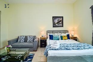 Cozy studio near metro, peaceful ambiance - GHA Apartment in Dubai