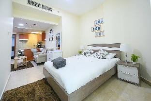 Peaceful Studio Apartment in JLT - DGate 2 - DNL Apartment in Dubai