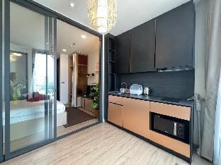 Downtown Chic Condo High Floor& Seaview #EN60029 Apartment in Pattaya City