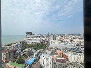 Downtown Chic Condo High Floor& Seaview #EN60029 Apartment in Pattaya City