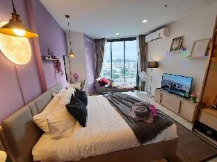 Lovers' Cosmic Night @Downtown Roof TopPool #ES255 Apartment in Pattaya City