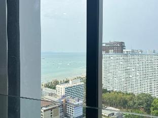 Downtown Chic Condo High Floor& Seaview #EN60329 Apartment in Pattaya City